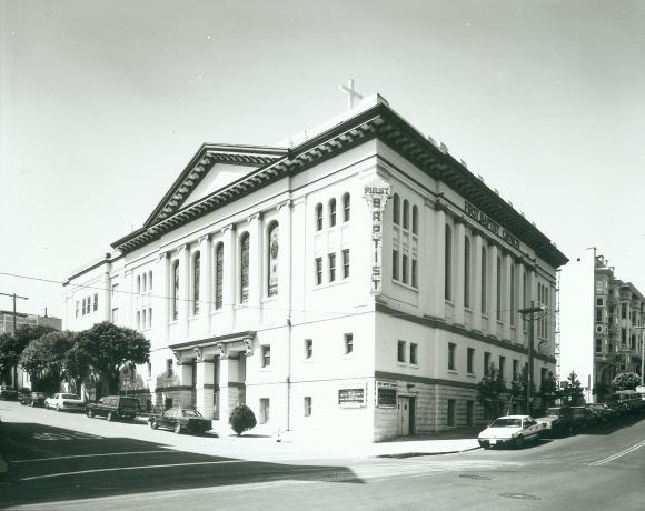 Exterior image of First Baptist Church